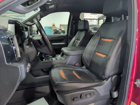 Used 2024 GMC Sierra 2500 AT4 w/ Technology Package image 7