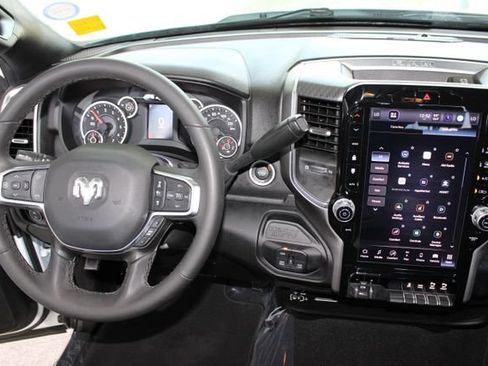 Used 2026 RAM 2500 Big Horn AWD/4WD image 25