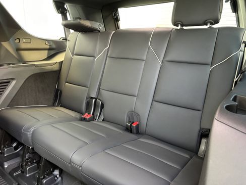 New 2026 Cadillac Escalade Luxury image 14
