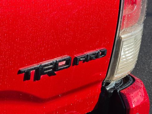 Used 2017 Toyota Tacoma TRD Pro AWD/4WD image 10