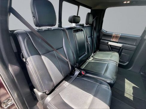 Used 2018 Ford F150 Lariat w/ Equipment Group 502A Luxury AWD/4WD image 28