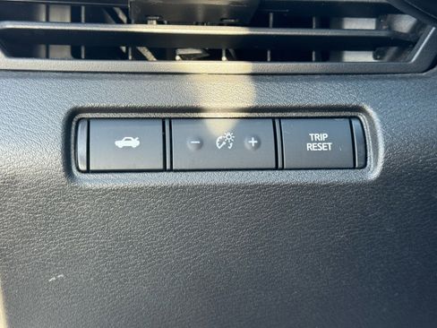 Used 2024 Nissan Altima 2.5 SV image 22