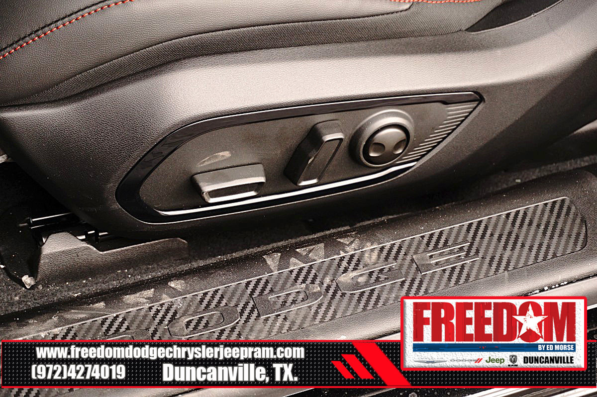 New 2026 Dodge Charger Scat Pack w/ Blacktop Package AWD/4WD image 33