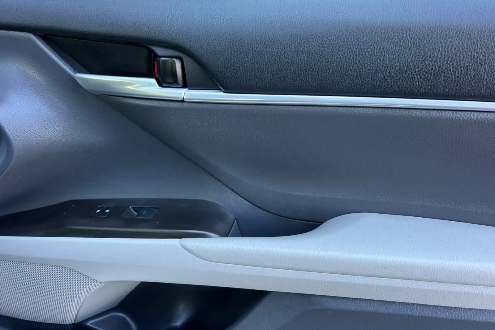 Certified 2023 Toyota Camry LE FWD image 17