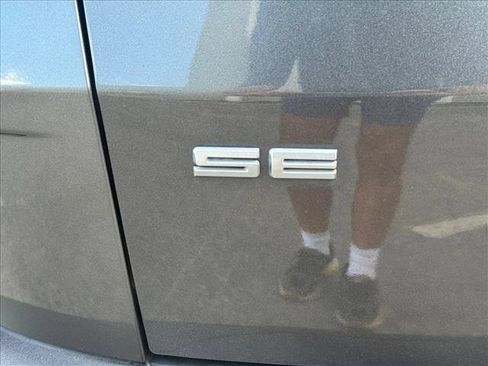 Used 2020 Ford Escape SE FWD image 12