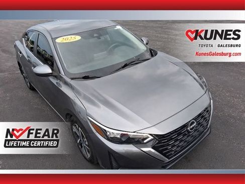 Used 2025 Nissan Sentra SV FWD image 1