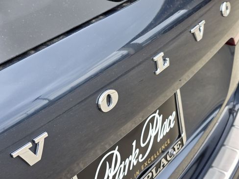 Used 2023 Volvo XC60 B5 Core w/ Climate Package image 20