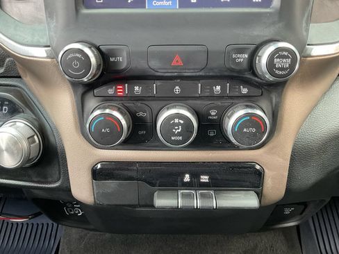 Used 2022 RAM 1500 Laramie AWD/4WD image 25
