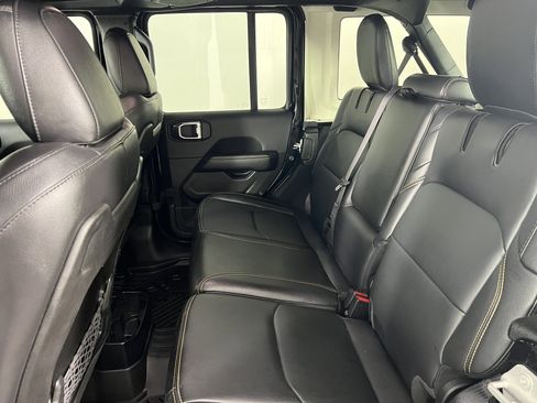 Used 2024 Jeep Wrangler Sahara w/ Technology Group image 17