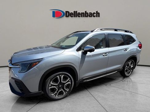 Used 2023 Subaru Ascent Touring AWD/4WD image 1