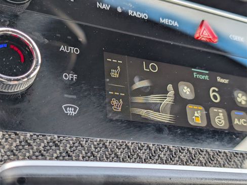 Used 2025 Genesis GV80 3.5T e-SC image 38