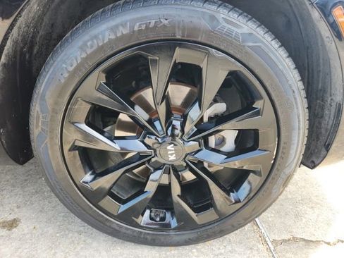 Used 2021 Kia Sorento SX image 11