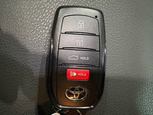 Used 2026 Toyota Camry SE FWD image 21