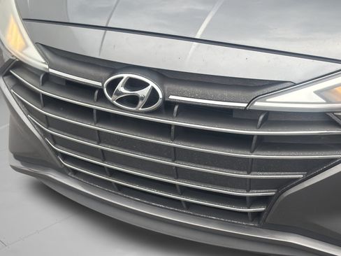 Used 2020 Hyundai Elantra SE FWD image 29