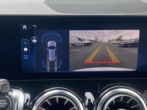 Certified 2025 Mercedes-Benz GLB 250 image 28