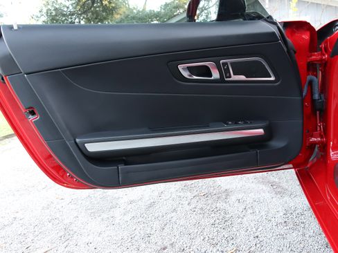Used 2018 Mercedes-Benz AMG GT S image 13