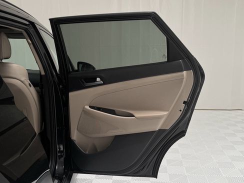 Used 2016 Hyundai Tucson Limited w/ Option Group 03 image 35