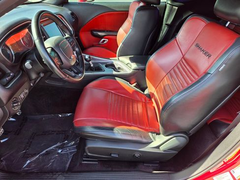 Used 2016 Dodge Challenger R/T Plus RWD image 10