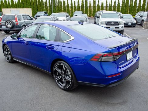 Used 2025 Honda Accord Sport image 10