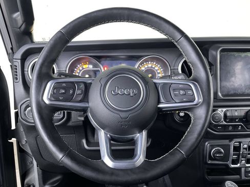 Used 2020 Jeep Wrangler Unlimited Sahara AWD/4WD image 13