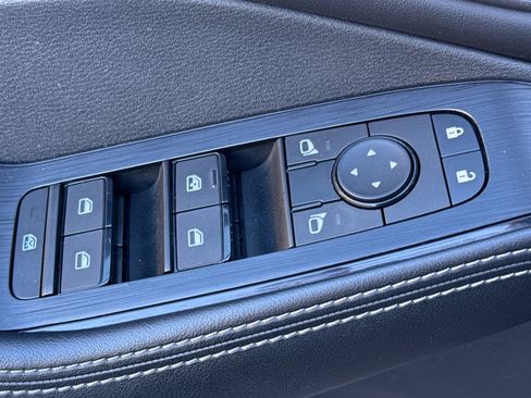 Certified 2024 Nissan Rogue SV image 12