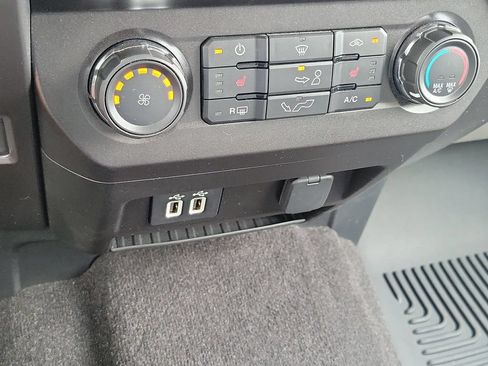 Used 2020 Ford F150 XLT w/ Equipment Group 302A Luxury RWD image 41