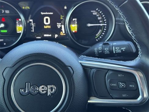 Used 2021 Jeep Wrangler Unlimited Sahara image 26