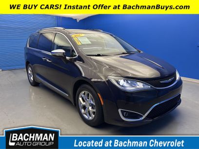 Used 2017 Chrysler Pacifica Limited
