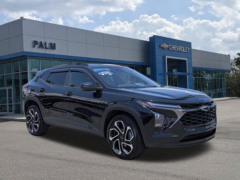 Certified 2025 Chevrolet Trax RS w/ Driver Confidence Package FWD image 1
