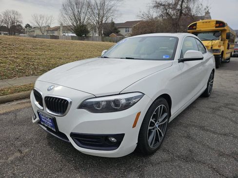 Used 2018 BMW 230i xDrive Coupe image 3