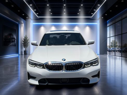 Used 2021 BMW 330i Sedan w/ Premium Package RWD image 5