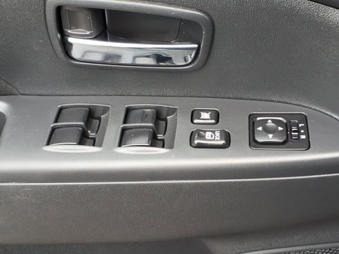 Used 2025 Mitsubishi Outlander Sport LE AWD/4WD image 24