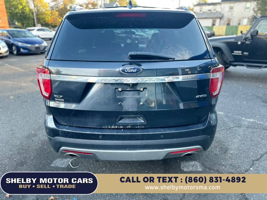 Used 2017 Ford Explorer XLT w/ Equipment Group 201A AWD/4WD image 6