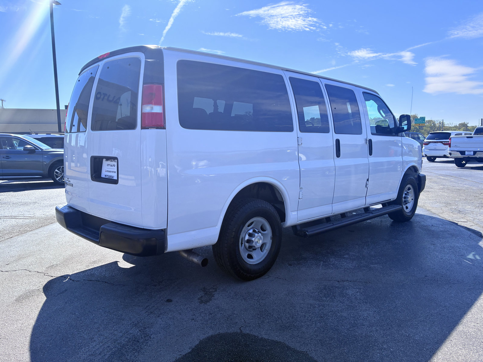 Used 2020 Chevrolet Express 2500 LS RWD image 8