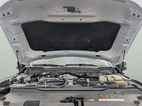 Used 2024 Ford F250 Platinum w/ FX4 Off-Road Package AWD/4WD image 33