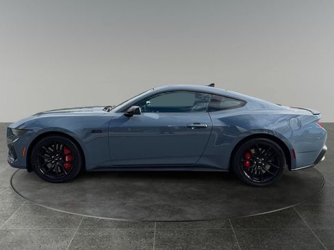 Used 2025 Ford Mustang GT Premium RWD image 5