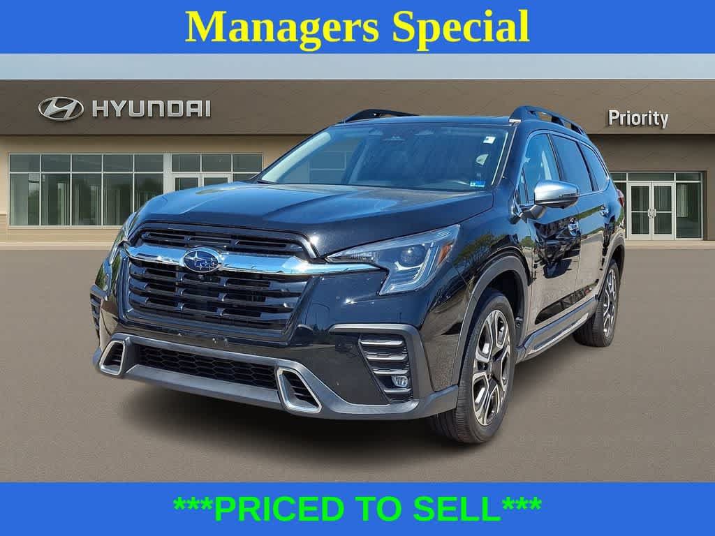 Used 2023 Subaru Ascent Touring AWD/4WD image 1