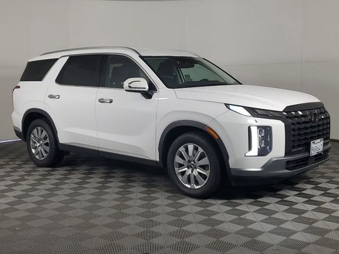 Used 2024 Hyundai Palisade SEL image 2