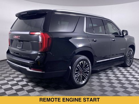 Used 2025 GMC Yukon Elevation w/ Elevation Premium Package AWD/4WD image 21