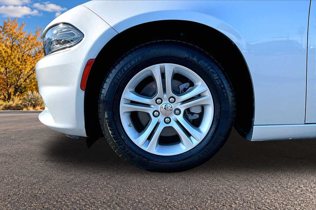 Used 2023 Dodge Charger SXT w/ Cold Weather Package RWD image 31