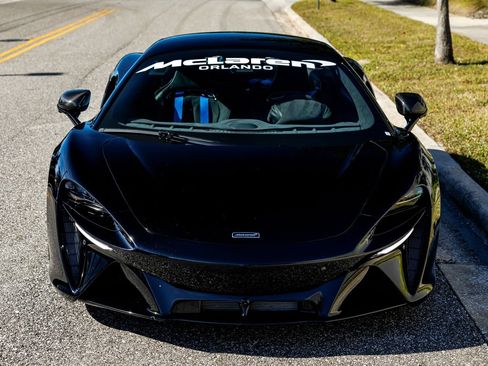 Used 2023 McLaren Artura RWD image 27