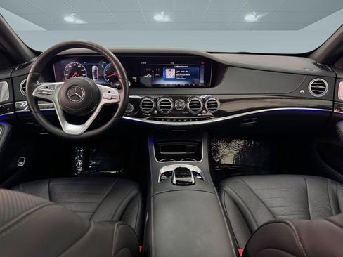 Used 2018 Mercedes-Benz S 560 Sedan image 14