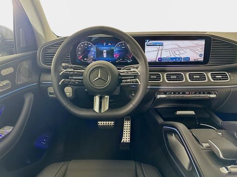 Used 2026 Mercedes-Benz GLS 450 4MATIC image 30