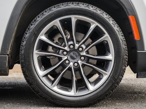 Used 2022 Jeep Wagoneer Series III w/ Premium Group I image 22