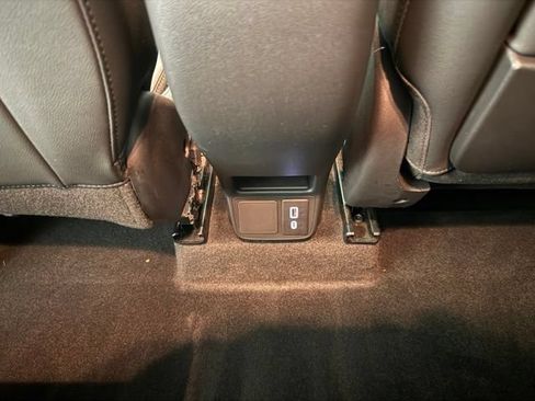 Used 2021 Buick Encore GX Preferred w/ Cold Weather Comfort Package FWD image 23