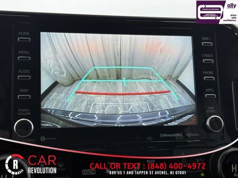 Used 2021 Toyota Highlander LE image 33