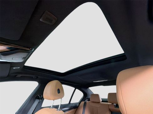 Used 2023 BMW 530i w/ M Sport Package RWD image 22