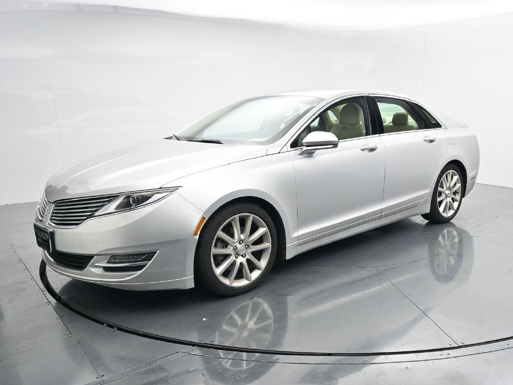 Used 2014 Lincoln MKZ w/ Equipment Group 101A Select FWD image 4