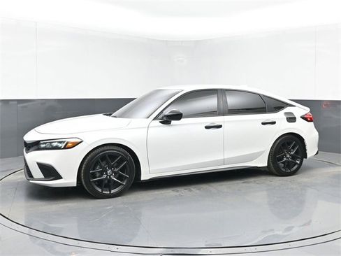 Used 2023 Honda Civic Sport image 6