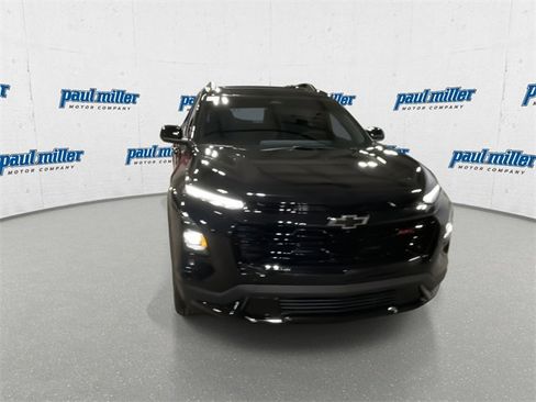 Used 2025 Chevrolet Equinox RS w/ Safety and Technology Package image 3